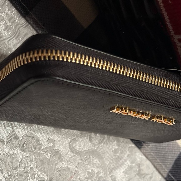 Michael Kors Black Wristlet Wallet - Picture 2 of 5